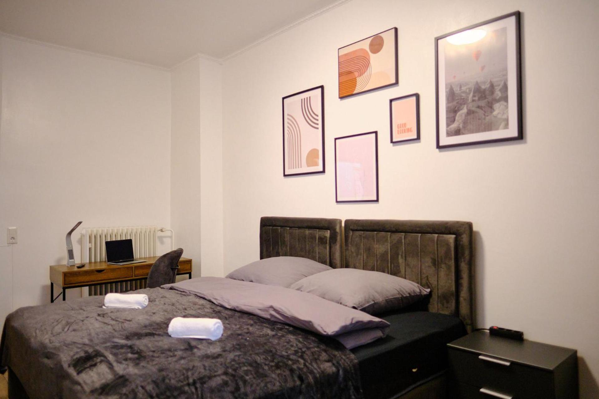 אסן Primetime Suite Fuer 8+Kueche/Wifi מראה חיצוני תמונה