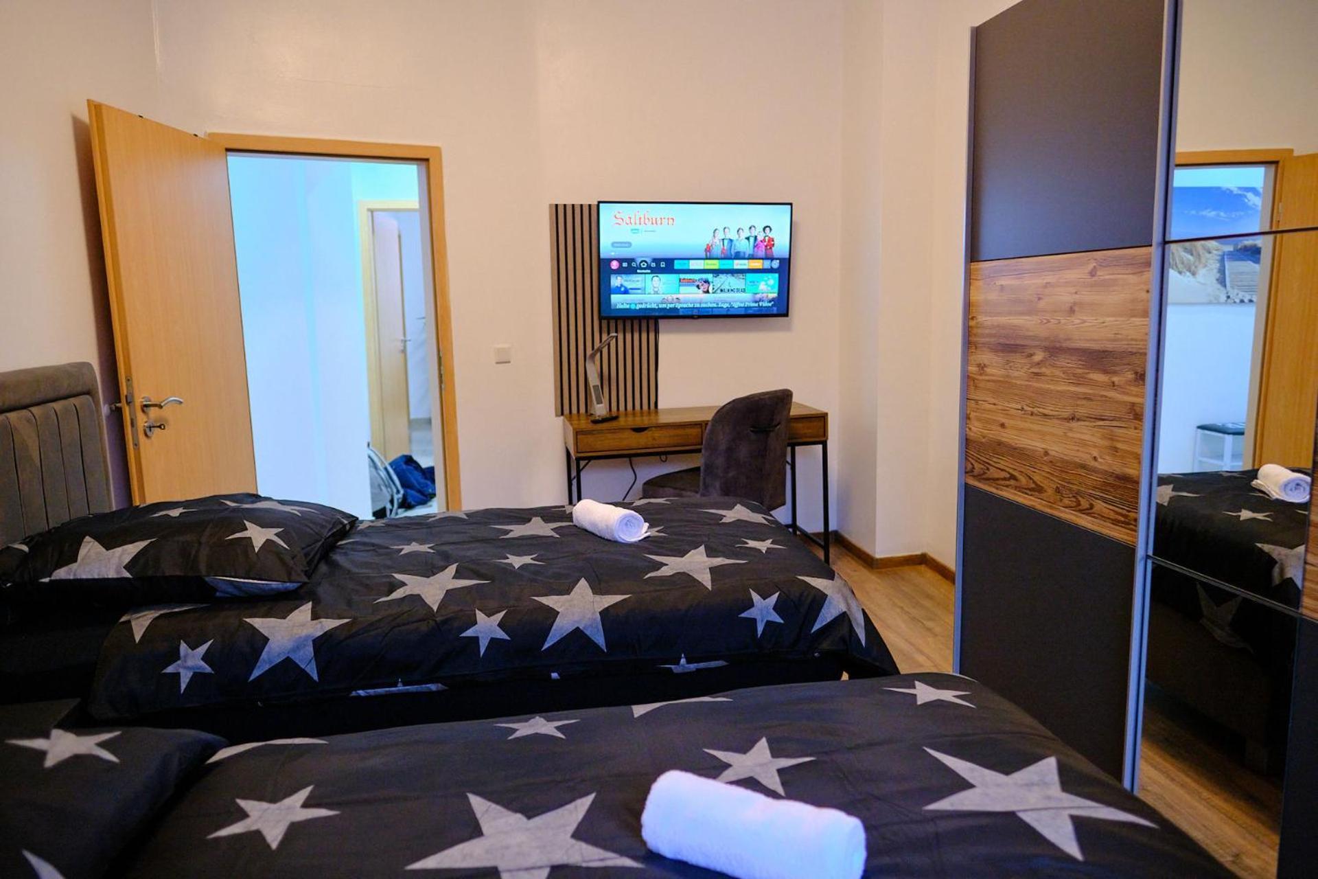 אסן Primetime Suite Fuer 8+Kueche/Wifi מראה חיצוני תמונה