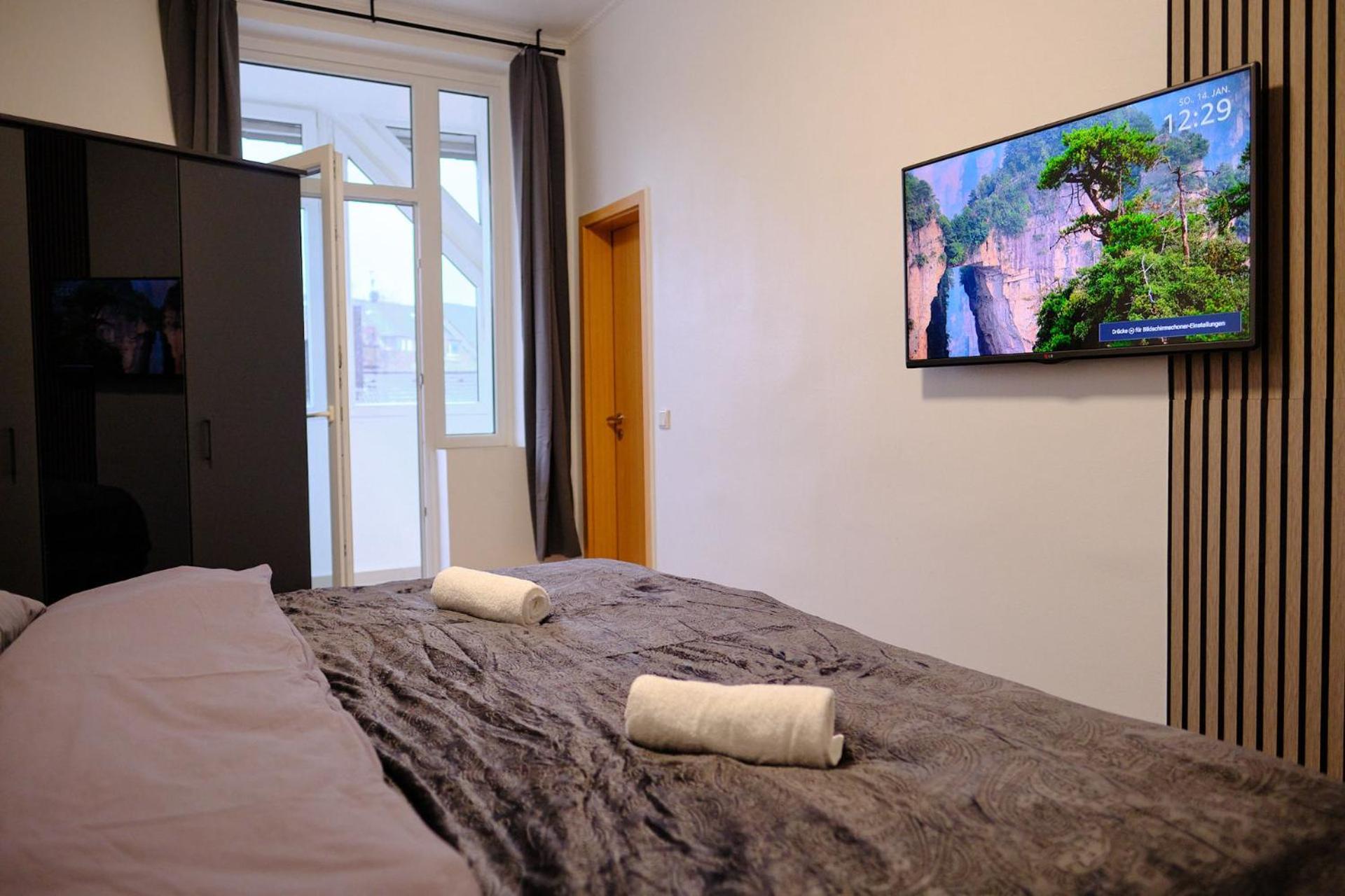 אסן Primetime Suite Fuer 8+Kueche/Wifi מראה חיצוני תמונה
