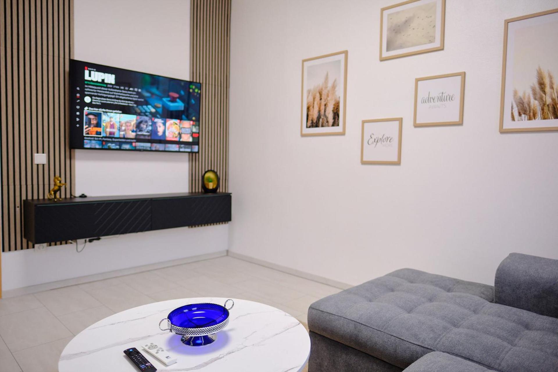אסן Primetime Suite Fuer 8+Kueche/Wifi מראה חיצוני תמונה